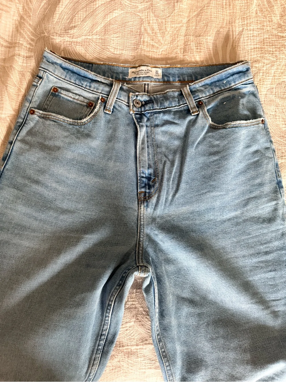 Abercrombie & Fitch 90s Slim Straight